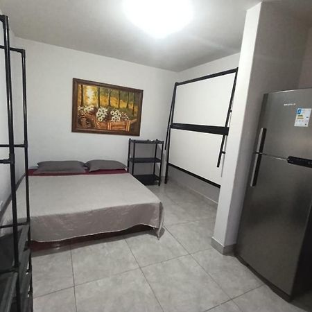 קמפו גרנדה Hostel Raizer מראה חיצוני תמונה